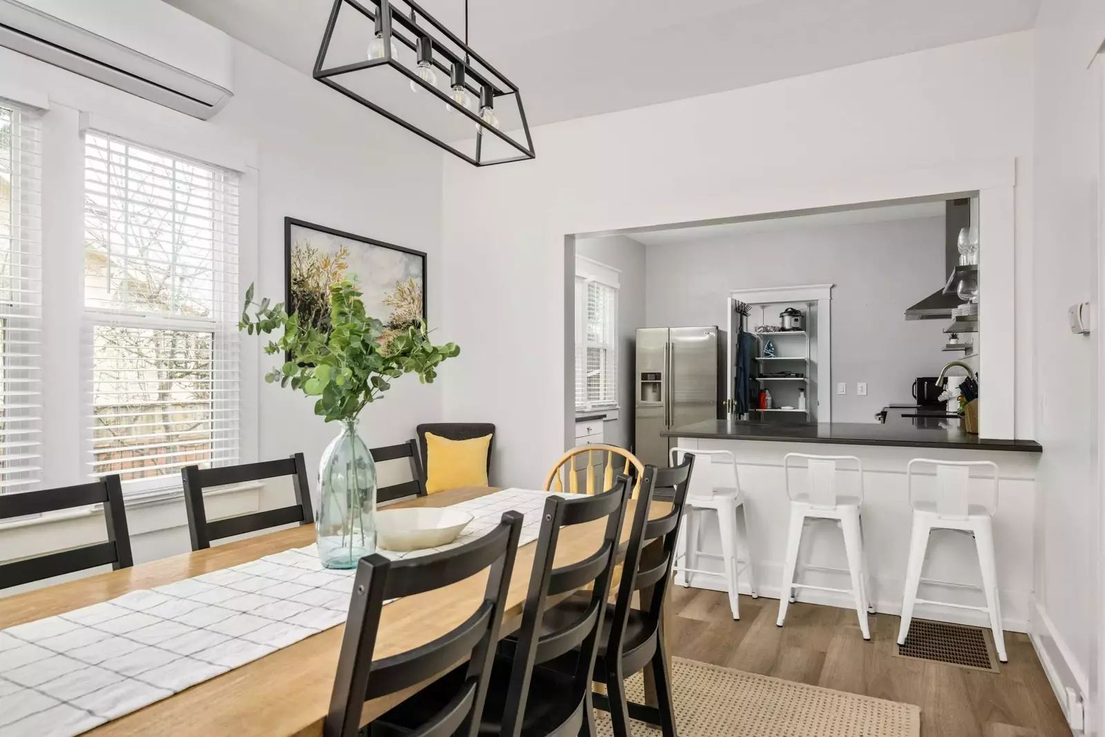 Newberg offers abundant activities such as wine tasting, live music, stand up comedy, festivals, parades, karaoke, historic tours, and more!