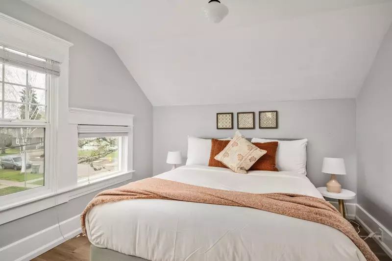 "If you are going to hit winery’s this is the place for you. Everything is within 15 mins of this house!" - Tyler