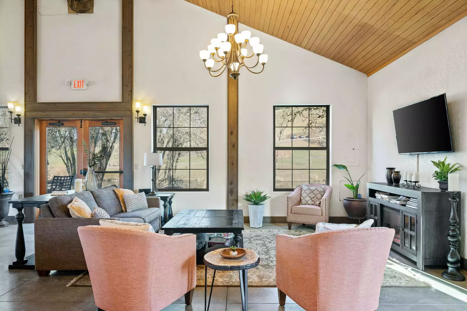 Watch you favorite movies, shows, and sports on this smart tv after a day exploring the Willamette Valley.