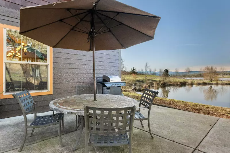 "The setting was serene.  We were serenaded by bird songs throughout the day and crickets and frogs as the sun set." - Cheryl