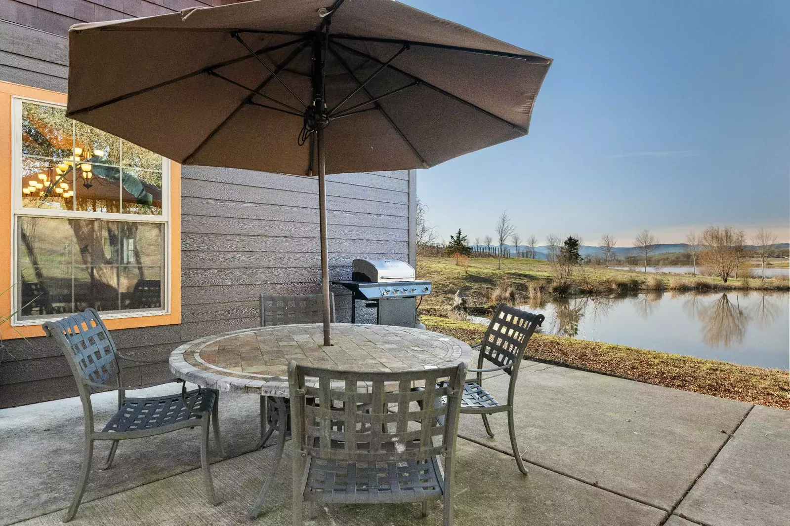 "The setting was serene.  We were serenaded by bird songs throughout the day and crickets and frogs as the sun set." - Cheryl