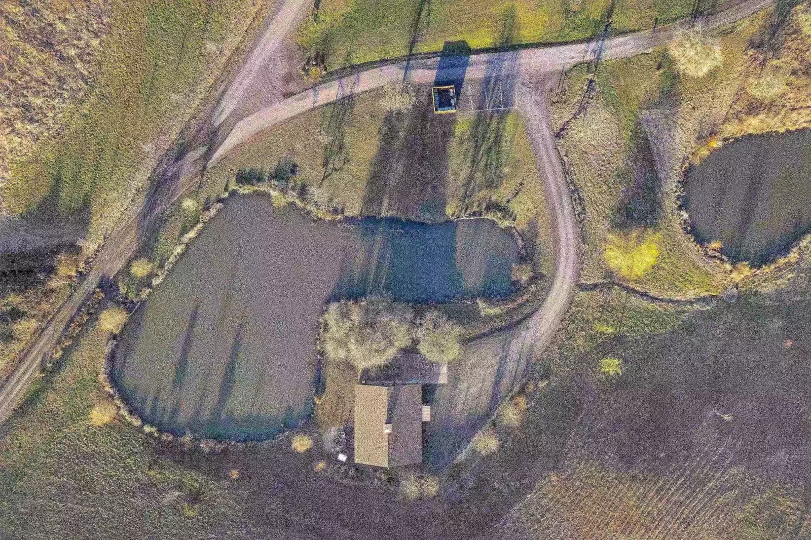 "Loved our weekend away. Especially enjoyed watching the industrious beaver in the lake! Highly recommend for well deserved r& r" - Eleanor