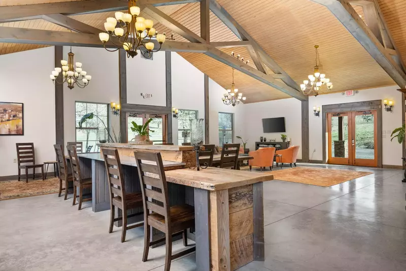 "We had a wonderful stay- we loved how quiet it was on the property. Everything was very clean and well taken care of."  - Kelsey