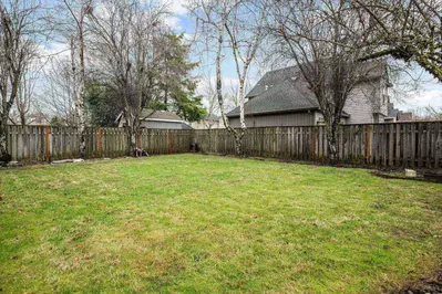 "My whole family stayed here for a graduation celebration and it was absolutely perfect. The house was beautiful, exactly as described." - Medeline