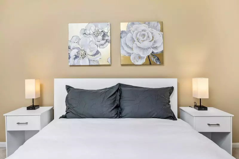 "The place was very clean, nice and spacious. Exactly what we needed. Thanks for a great trip!" - Molly