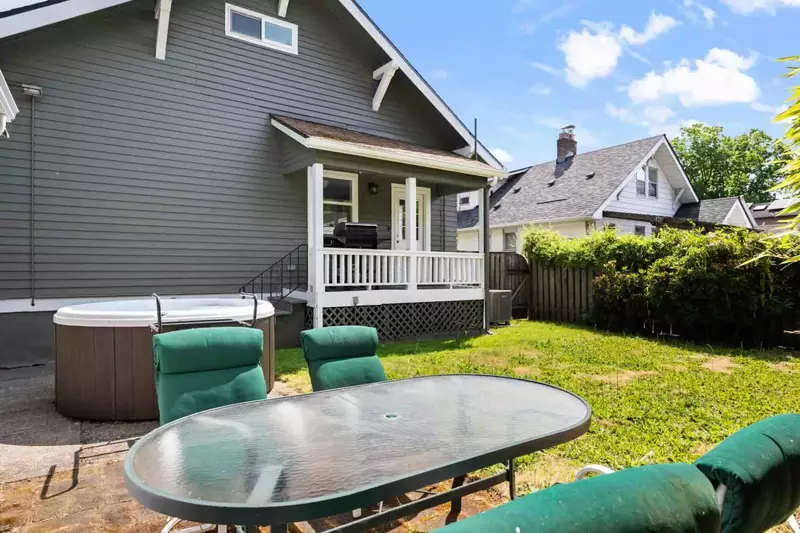 The yard is very well maintained and offers another place to relax and hang out. Have fun with the bbq and hot tub too!