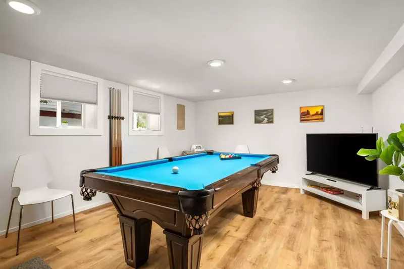 "the pool table and hot tub were a hit! Super cute and updated but still lots of Portland charm." - Ann