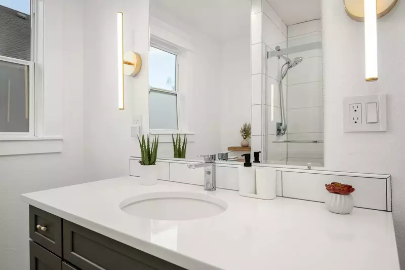 "The house is a great place to hang out with family. Very open. 3 very nice bathrooms, especially the master bath. " - Randy