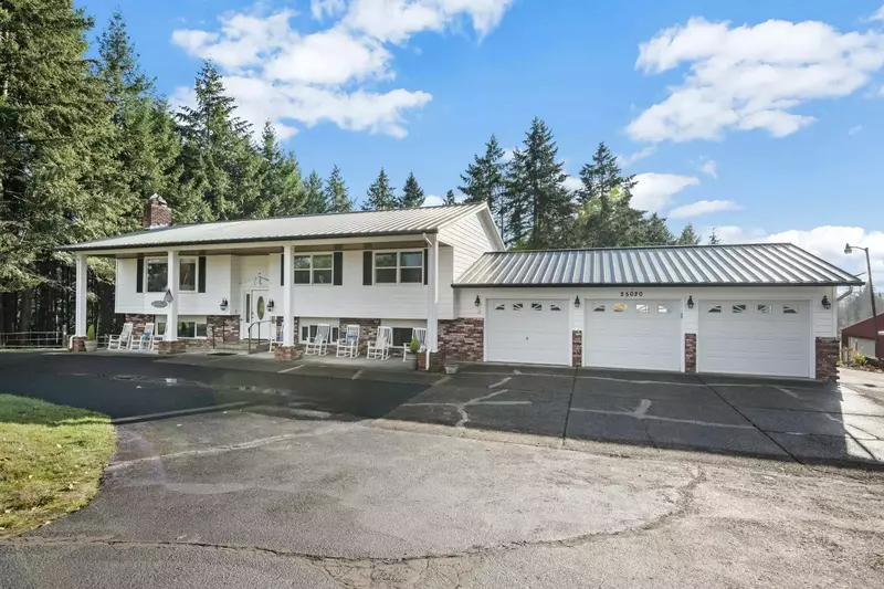 Plenty of parking, including space for an RV. No RV or EV hookups.