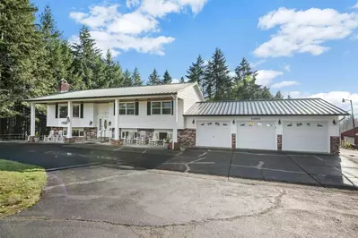 Plenty of parking, including space for an RV. No RV or EV hookups.