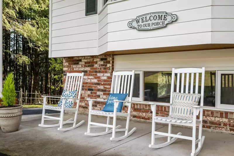Relax in the rocky chairs outside and enjoy a lovely Oregon day.