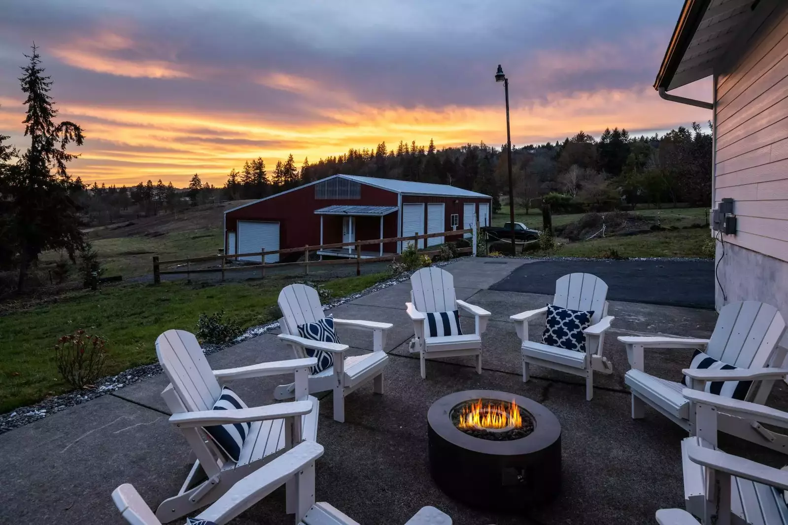 Damascus is a lovely rural town just a bit southeast of Portland. It is near larger cities, Mt Hood, the Clackamas River, hot springs, and more.