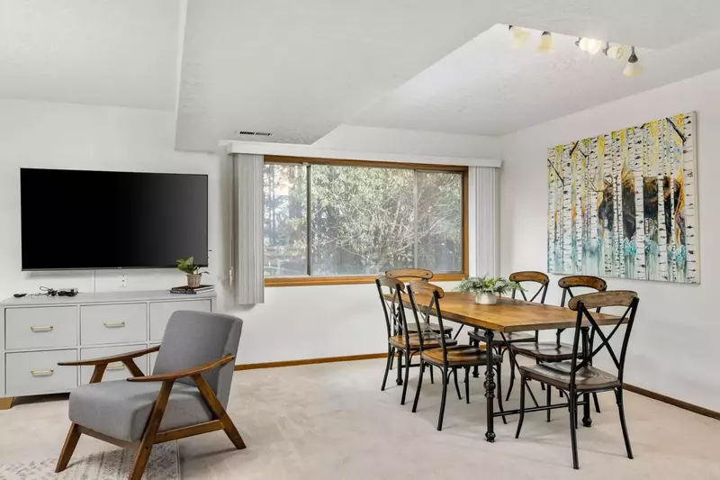 "Very nice! Great location and even saw deer down in the trees. Beautiful." - Caryn