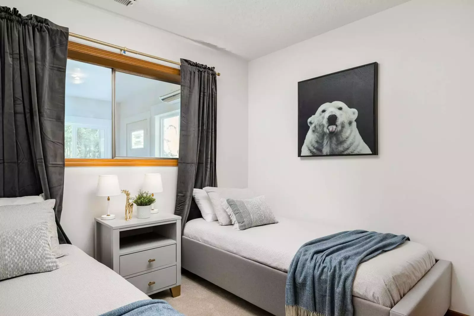 This room has two comfy twin beds.