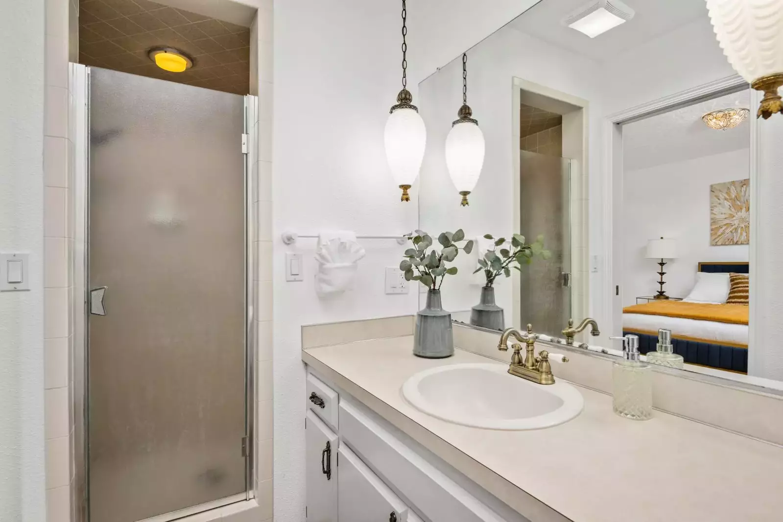 "Really enjoyed our stay, the house was beautiful and the team was super responsive and helpful. We will be back! Thank you truly" - Samantha