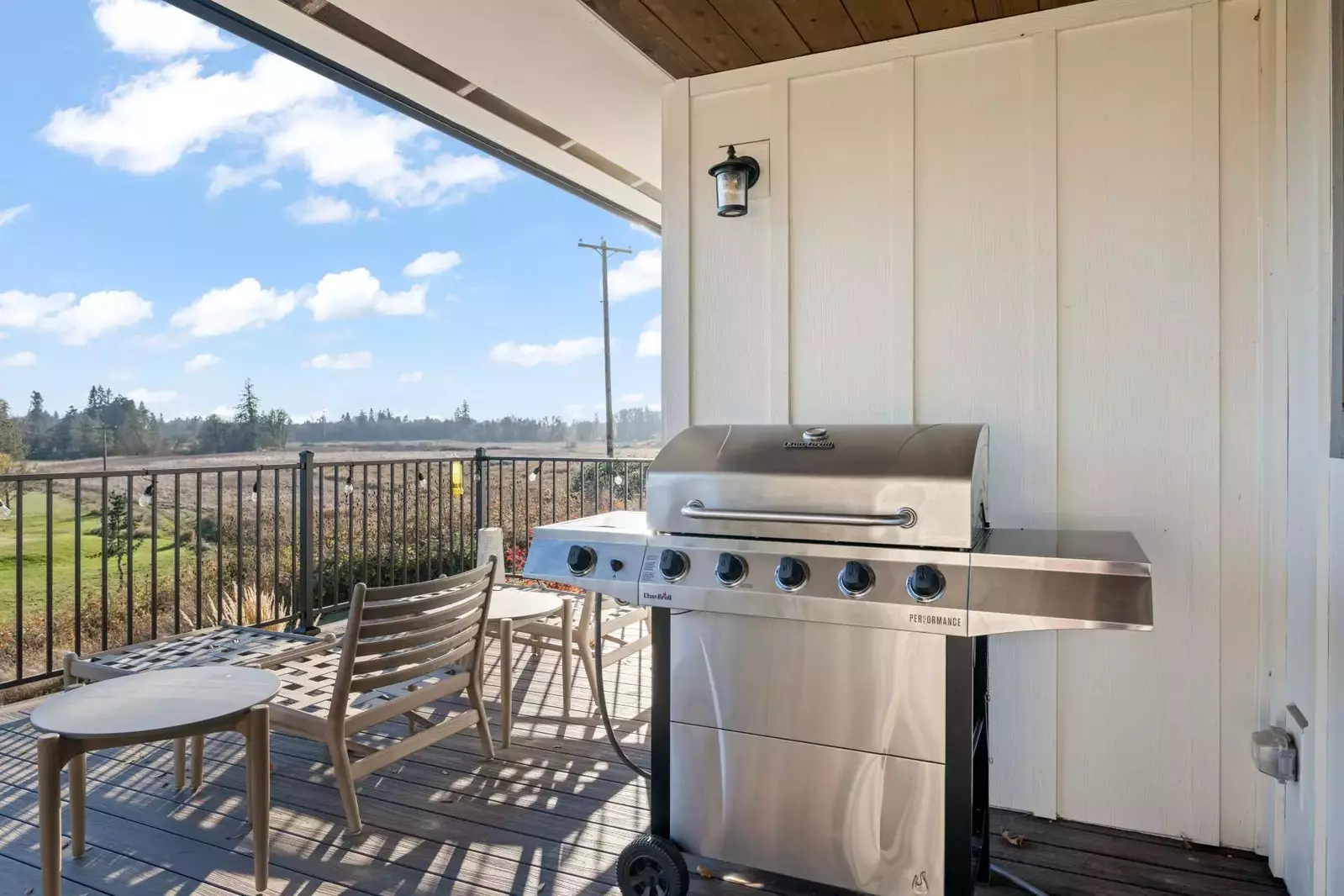 "We had a lovely stay.  There were four adult couples and had plenty of room. We enjoyed the beautiful views of the golf course while barbecuing"-Lara