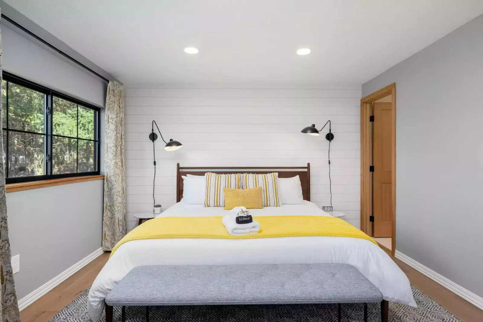 McMinnville is just a short drive away from this rental. Please reach out for our favorite local suggestions.