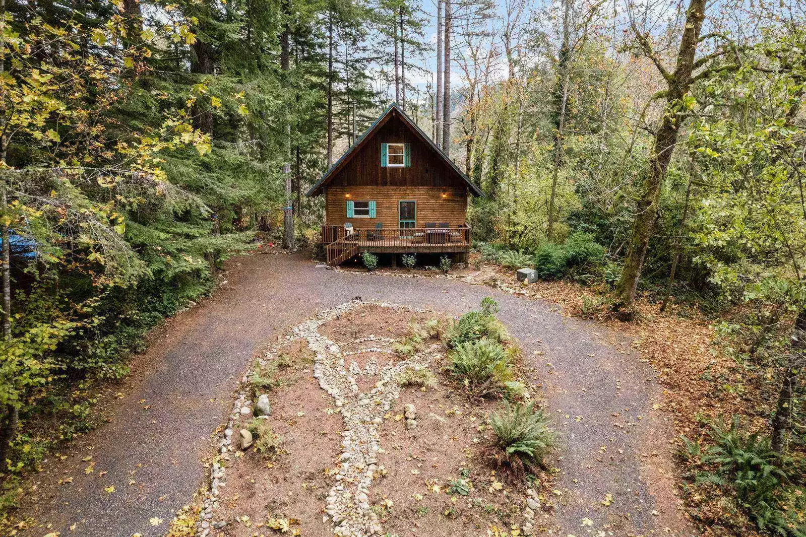 "This place is awesome! Highly recommend!" - Kiku