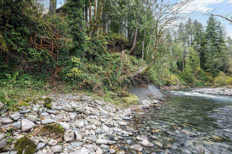 "What a wonderful place to stay to relax and enjoy nature. I can’t wait to go back again." - Courtney