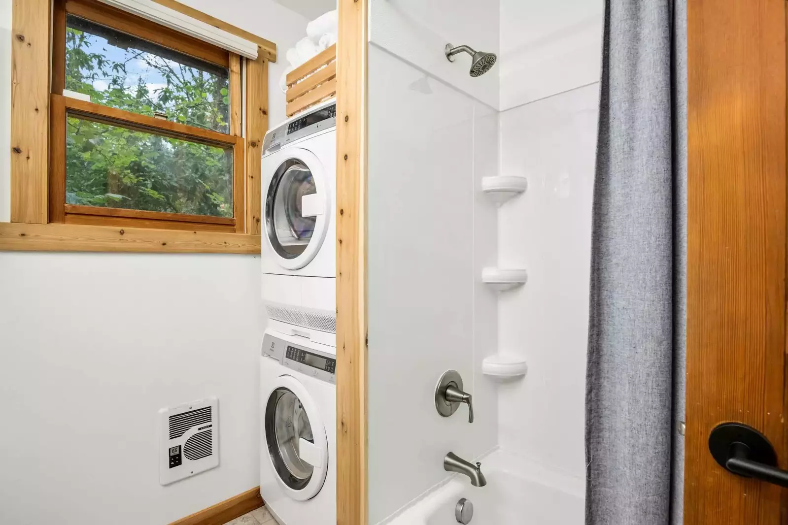 This rental has an up to date washing machine and dryer for guest use.