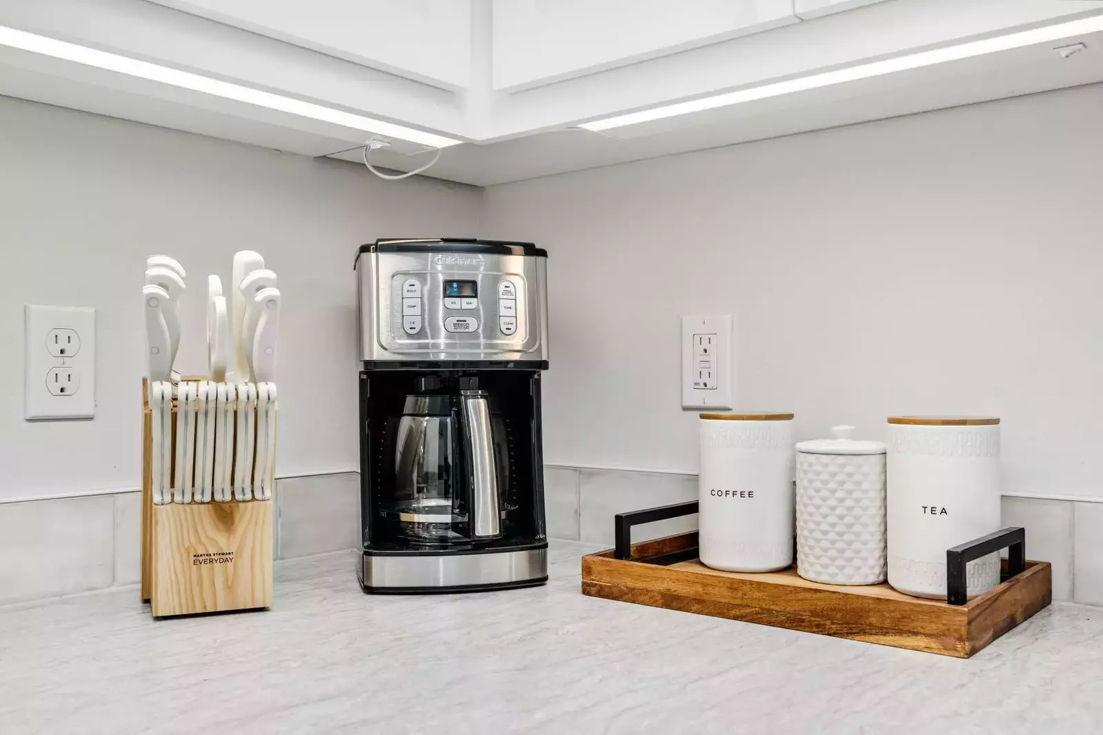 Coffee lovers are in luck as this rental provides coffee. There are also cute cafes a short distance away.