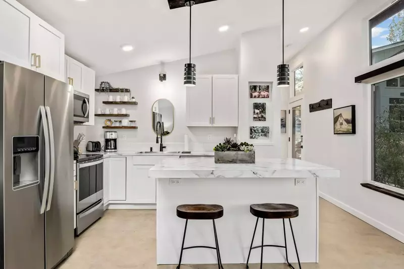 Cook delicious meals for breakfast, lunch, and dinner in this sizable and fully equipped kitchen.