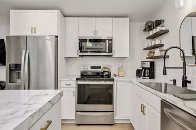 "The perfect getaway in the woods for a Portland city gal.  I worked , including zoom calls and the internet was pretty solid." - Lindsay