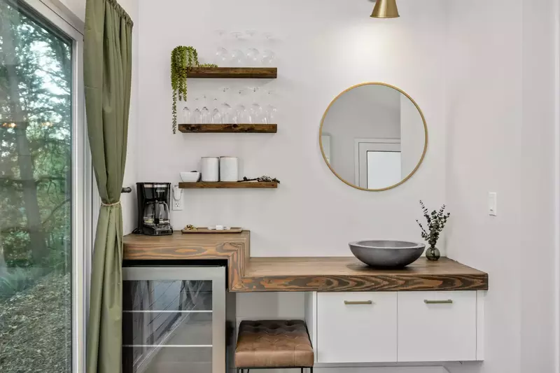 Coffee lovers are in luck as this rental provides coffee.