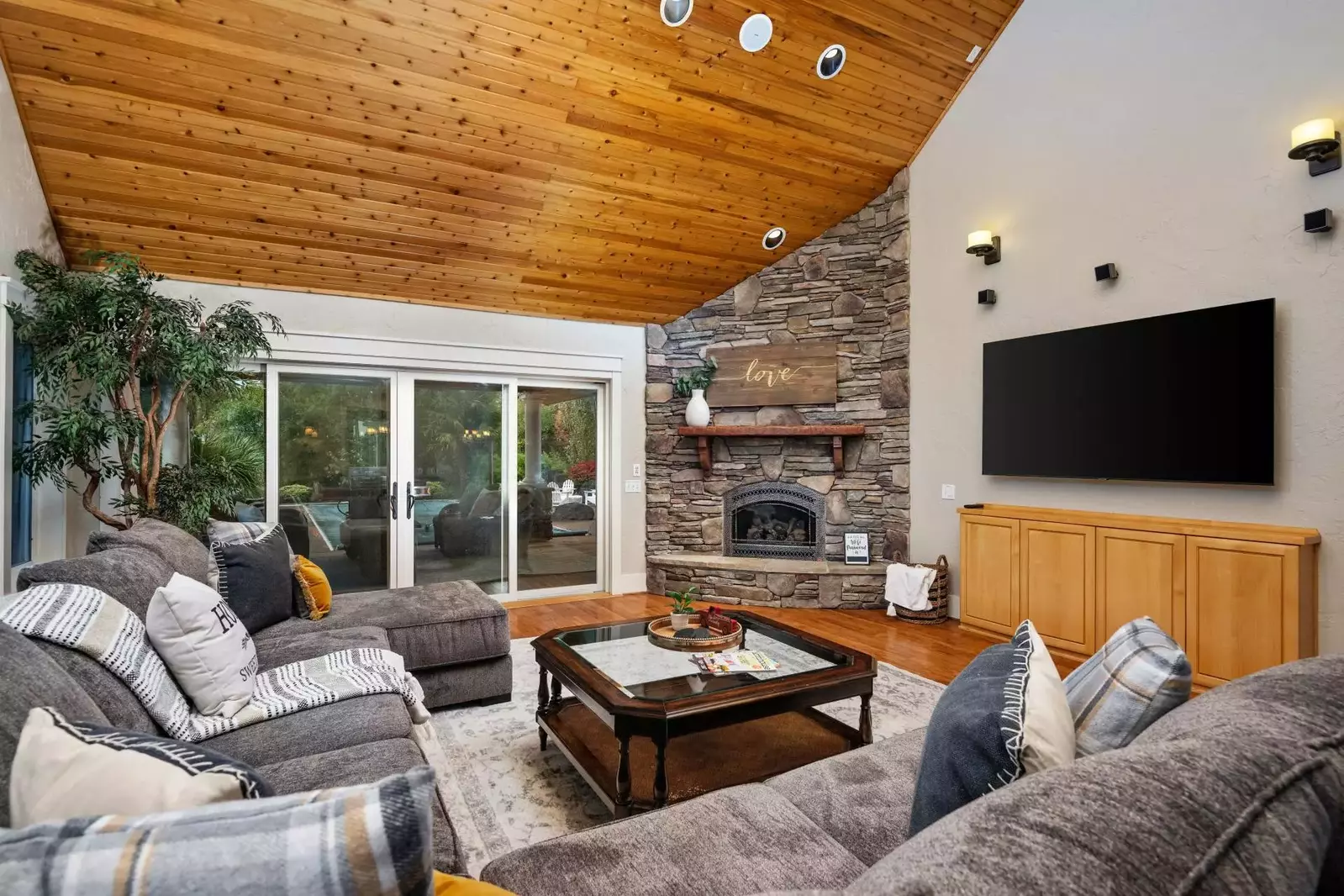 "If you’re looking for a place to gather, reflect, and recharge in a beautiful natural setting, we highly recommend Roloff Farms." - Tammy