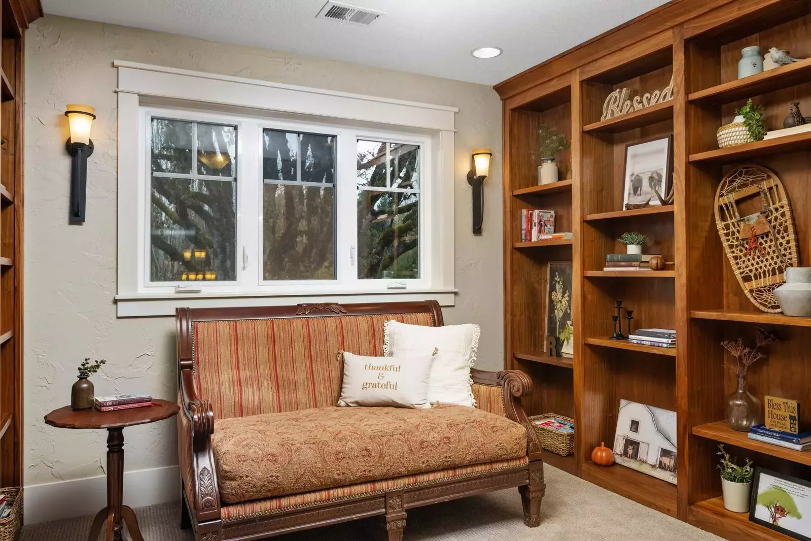 "Great country setting, yet close enough to town to not worry about anything." - Mezek