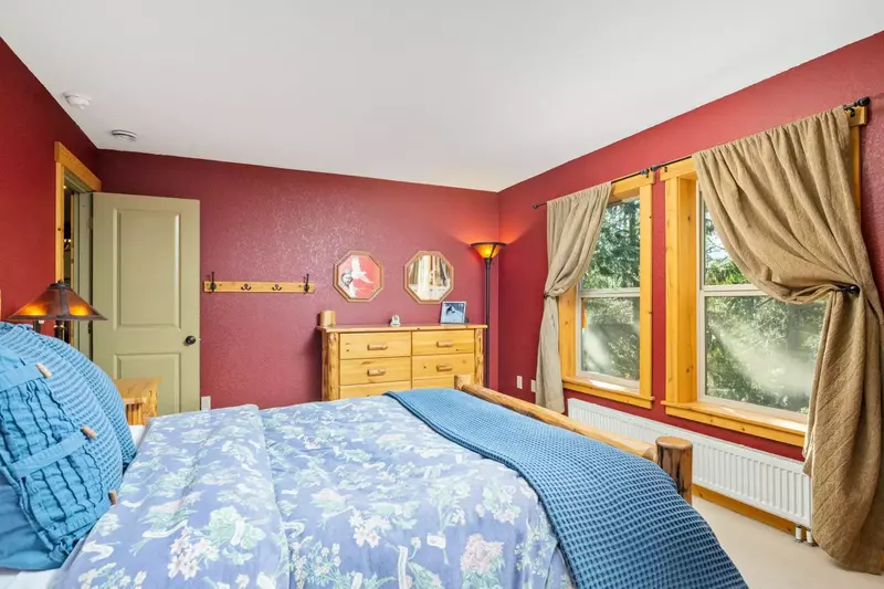 "Beautiful area, beautiful home and nice to have comfortable beds to sleep in" - Christian