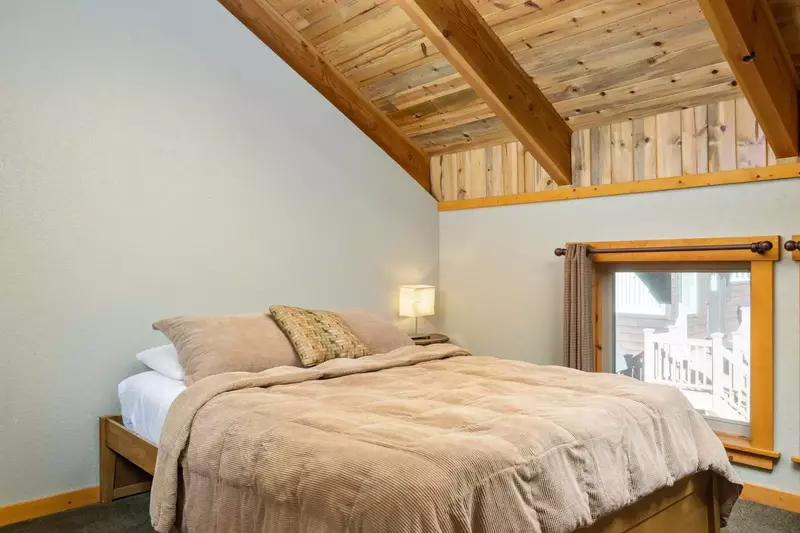 "Beds are super comfortable and we all slept very well here." - Anthony