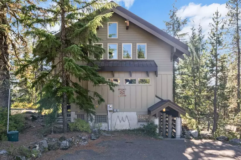 Government Camp is in close proximity to Mt Hood's best ski lifts.