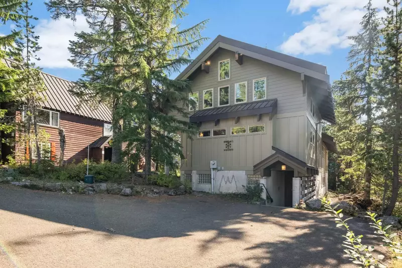 Mt Hood Village is just a short drive from Government Camp, another town on Mt Hood with plenty to do!