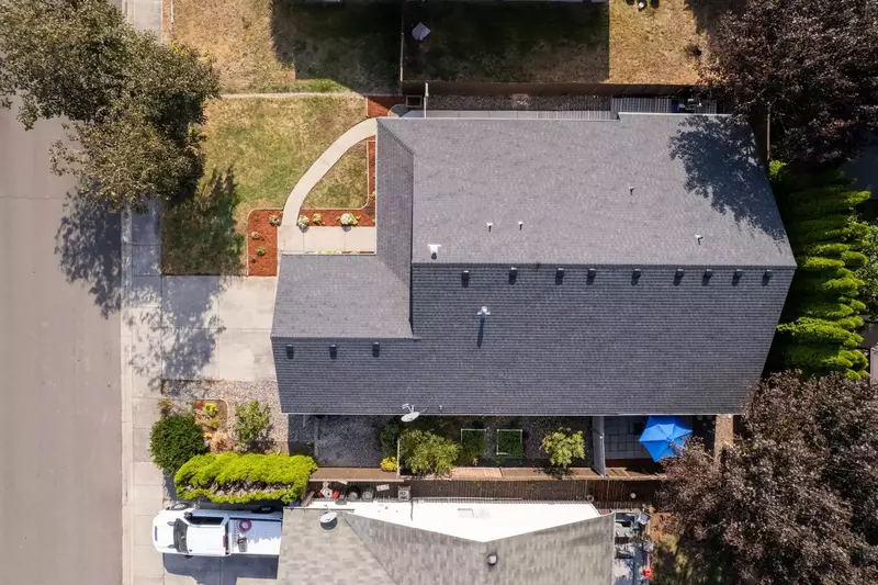 We hope we get to host you at this delightful property. Please reach out to us with any questions. We are happy to answer!