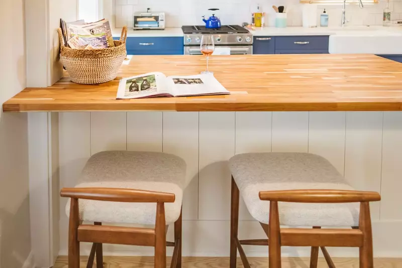 "Great neighborhood, walking distance to restaurants, large modern kitchen and bedroom, well decorated, great yard, and everything feels new." - Brian