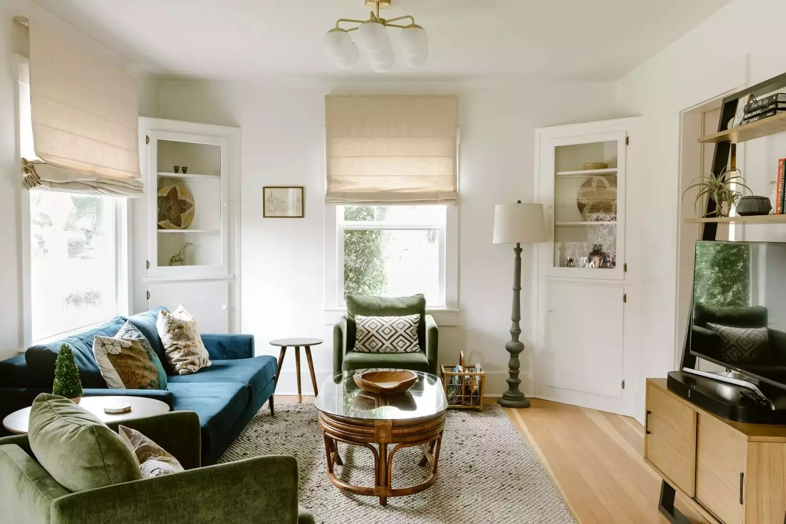 Watch you favorite movies, shows, and sports on this smart tv after a day exploring the Willamette Valley.