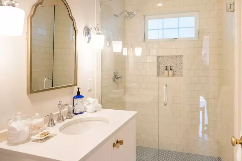 "We really enjoyed our two night stay at the property. The home was beautiful, clean, and in an excellent location." - Maggie