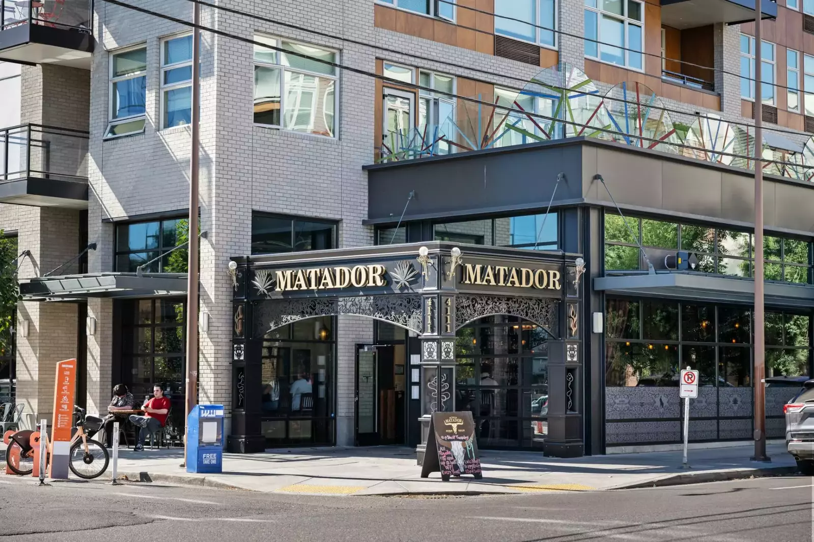 Seconds from some of the best food, drinks, and entertainment Portland has to offer.