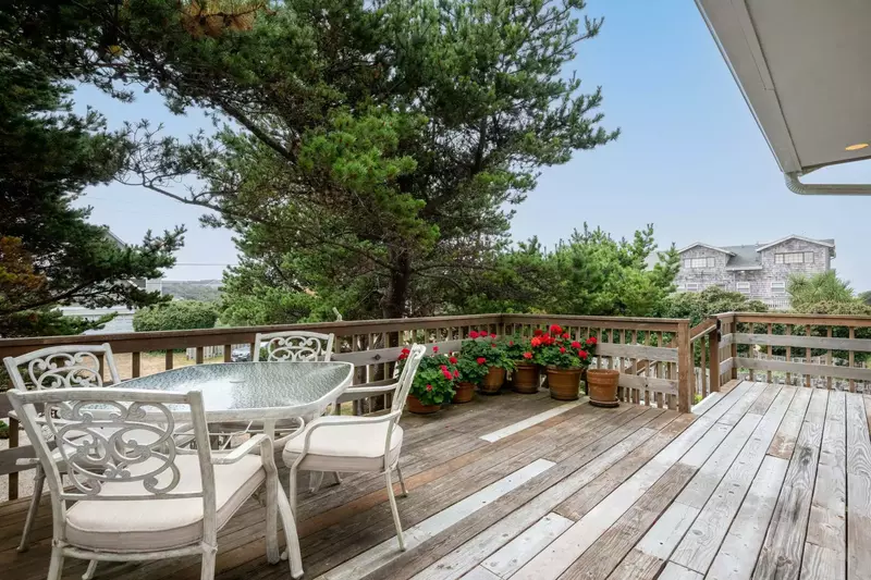 "Thank you for providing everything we needed for a great stay and being so quick to respond to my questions." - Jennifer