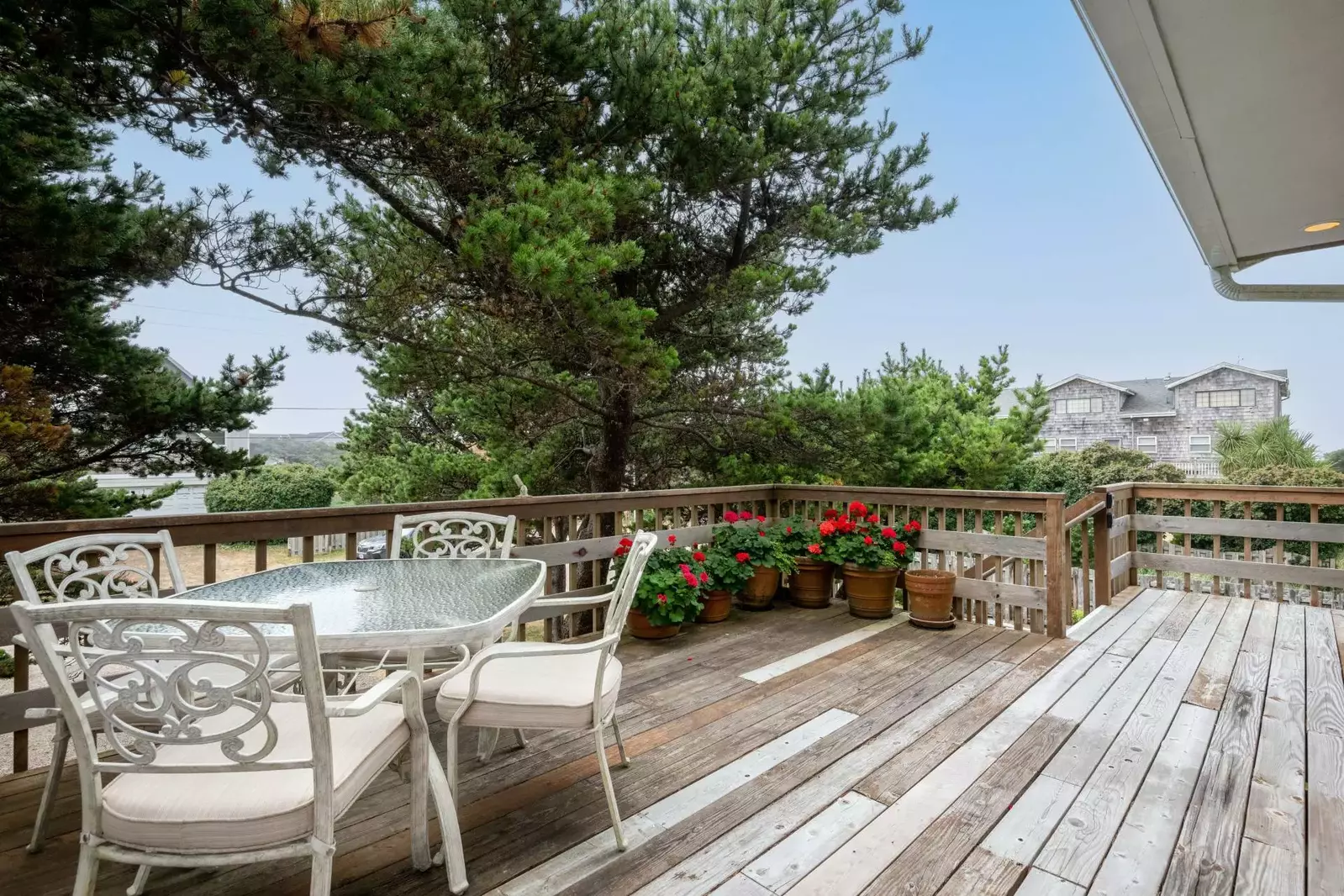 "Thank you for providing everything we needed for a great stay and being so quick to respond to my questions." - Jennifer