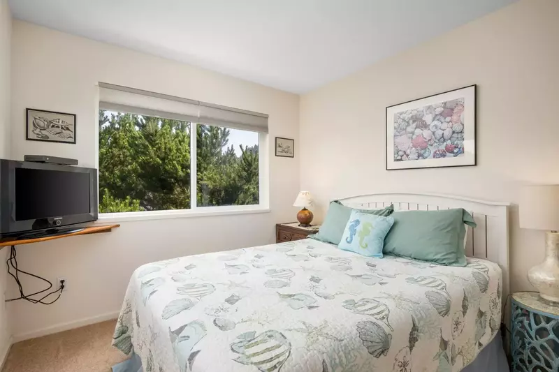 "If you’re looking for a fun get away with breathtaking views, right on the beach, this is your home!" - Grace