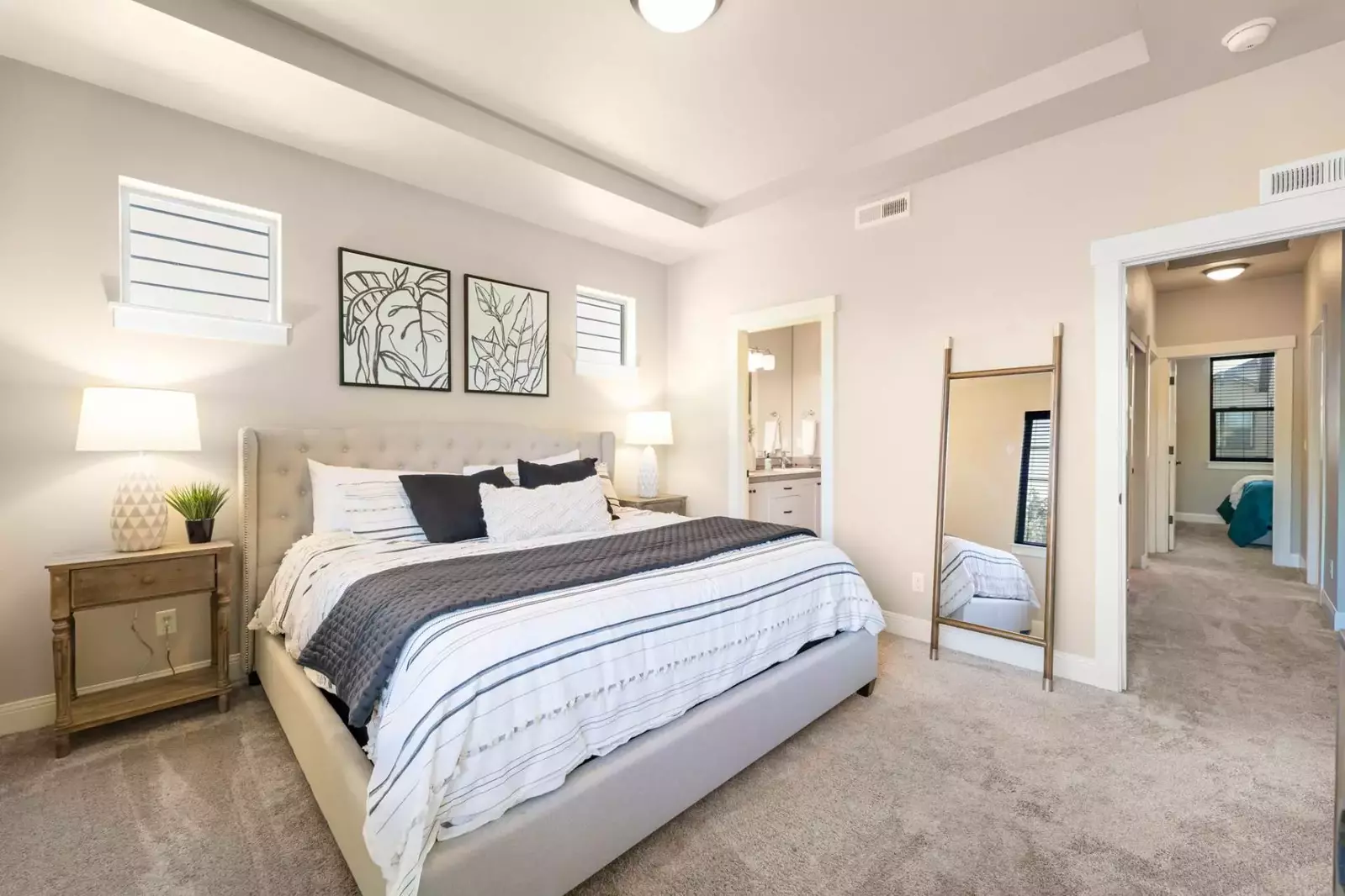 "This home is in a great location. The house was very nice and large enough for everyone to have their own space." - Mae