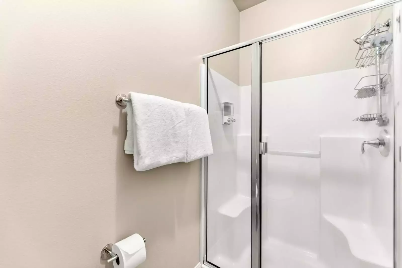 This shower has excellent water pressure.