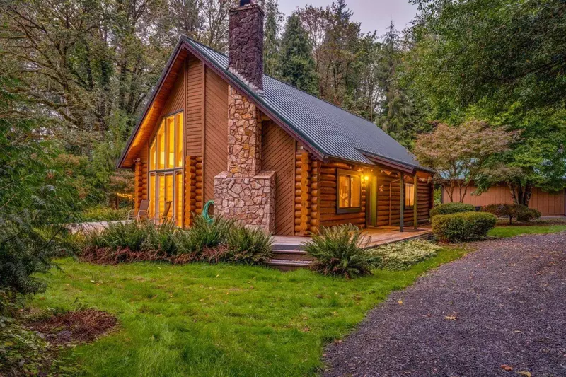 "Perfect venue for my family to get back to nature. Everything worked no complaints" - James