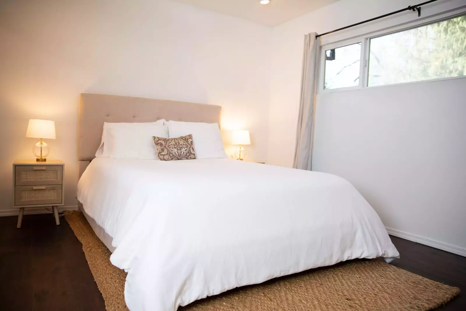 "It was incredible. The hosts were so responsive and clear about all aspects of the reservation. Would very highly recommend!" - Jorden