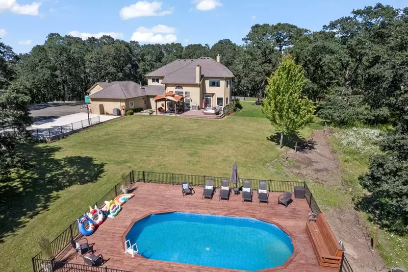 Private gated pool (available June-August and not heated-weather dependent)
