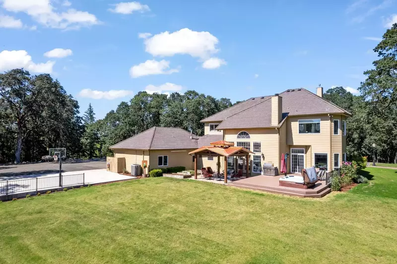 "Awesome place for a family get together!! Very beautiful location with so many amenities and activities!!" - Kristen