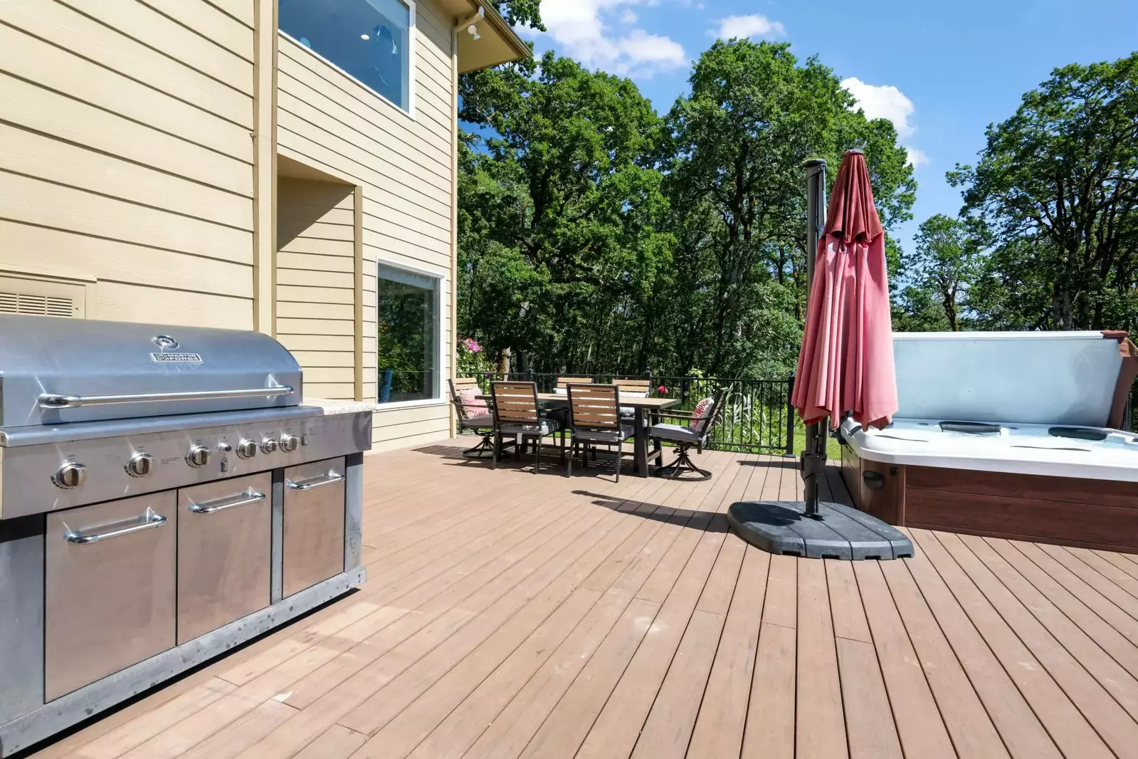 "Honestly, I can’t put it into words how beautiful this home was, you would literally have to see it for yourself." - Tatichia