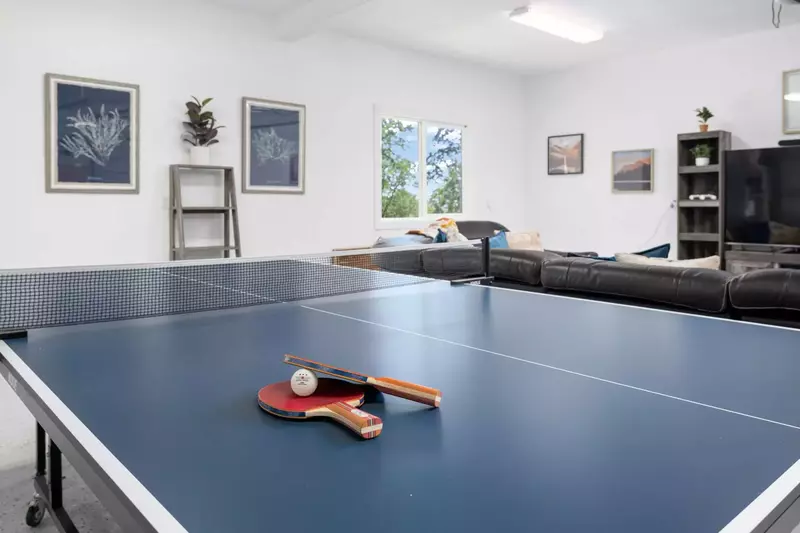 Ping pong and other games available.